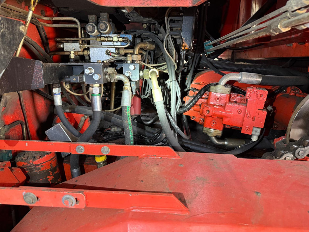 Pavimentadora de asfalto Demag-Dynapac DF135P powerfull 4-axle-paver: foto 13