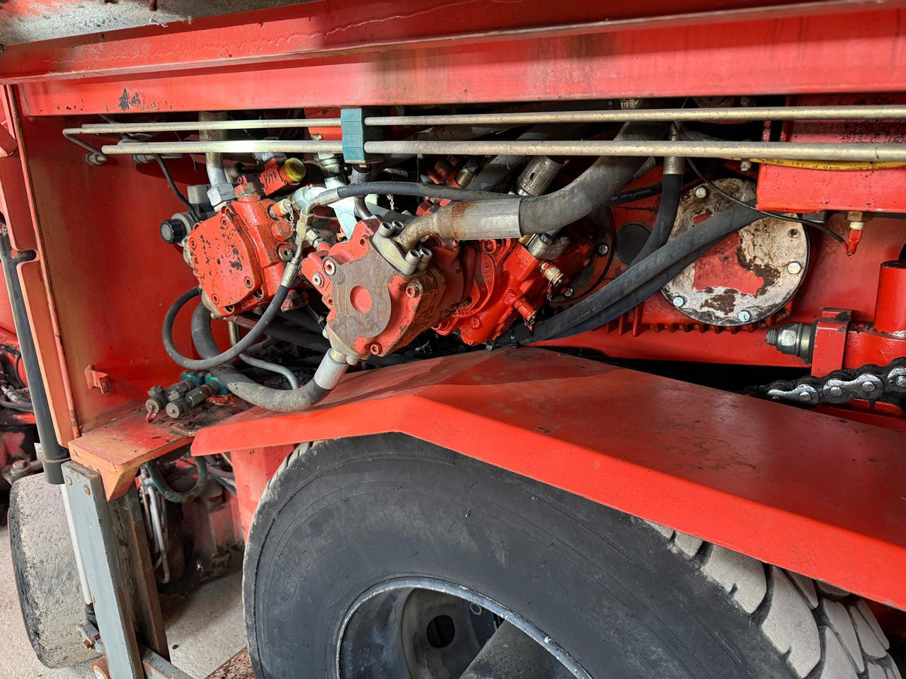 Pavimentadora de asfalto Demag-Dynapac DF135P powerfull 4-axle-paver: foto 14