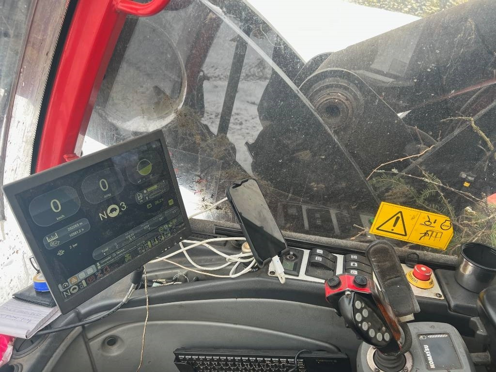 Procesadora forestal Komatsu 951: foto 12