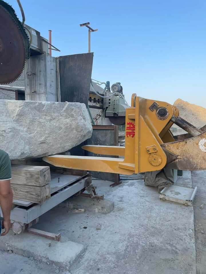 Marble Block Fork - Horquillas para Cargadora de ruedas: foto 1 Marble Block Fork - Horquillas para Cargadora de ruedas: foto 1