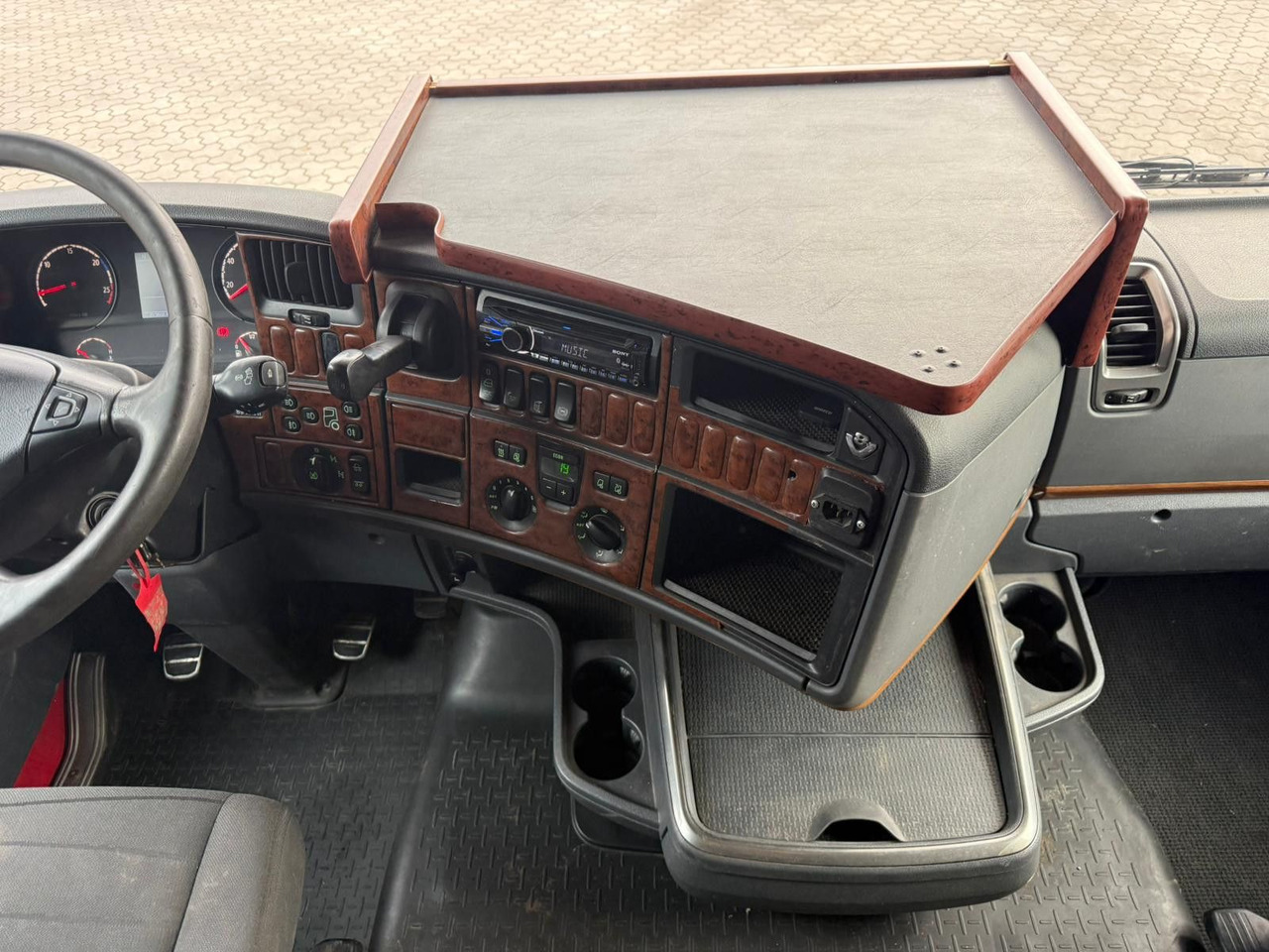 Cabeza tractora Scania R620 6x2/4 Highline V8 Power: foto 12