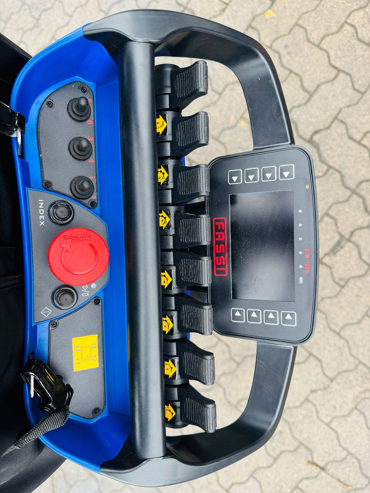 Cabeza tractora Volvo FH 500 8x4 Kran F710 RA2.27 Jib & Winde Sofort: foto 9