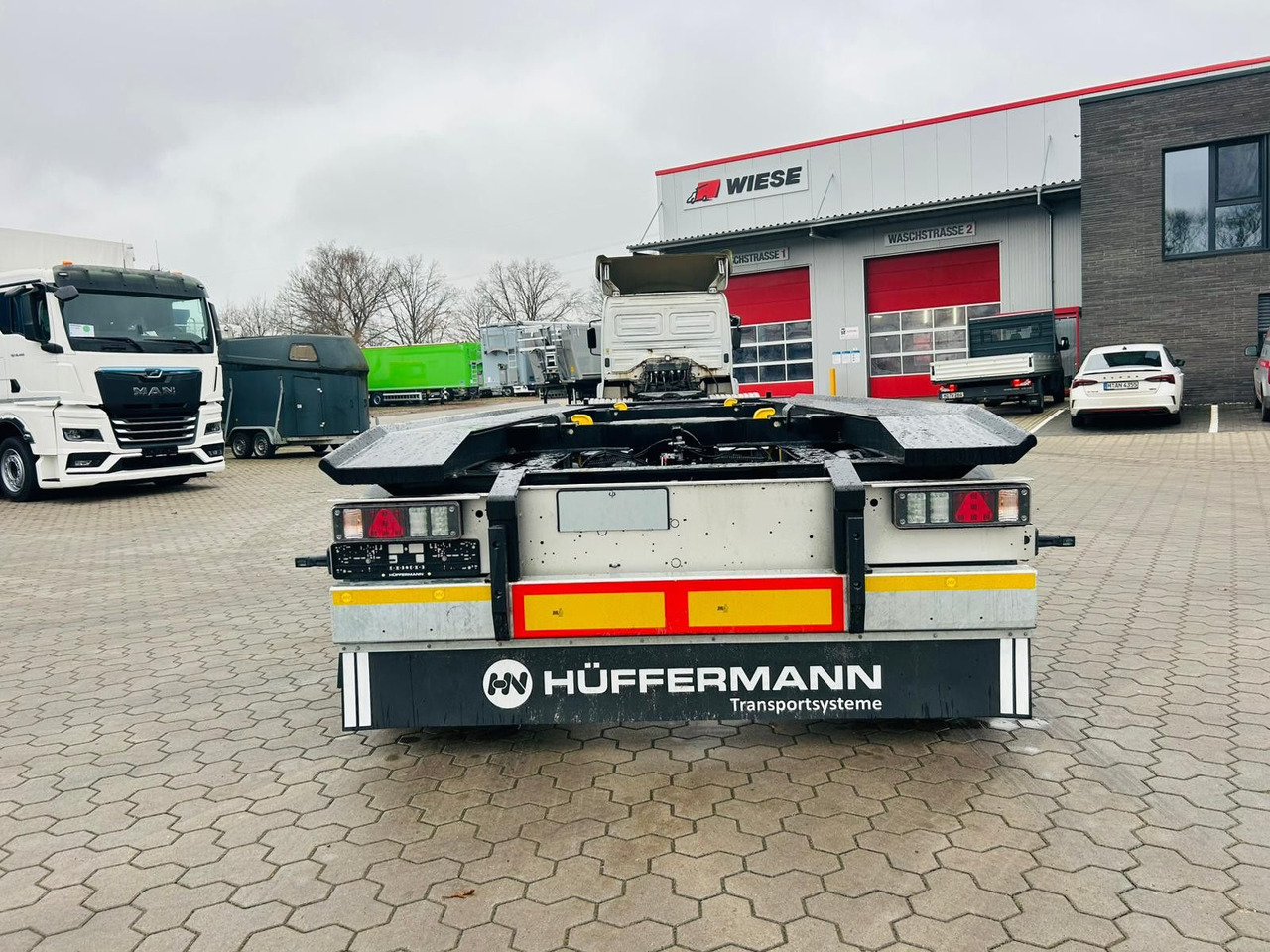 Hüffermann HAR 20.70 LS Aussenrollen Anhänger Sofort Verfüg - Remolque multilift/ Portacontenedores de cadenas: foto 5 Hüffermann HAR 20.70 LS Aussenrollen Anhänger Sofort Verfüg - Remolque multilift/ Portacontenedores de cadenas: foto 5