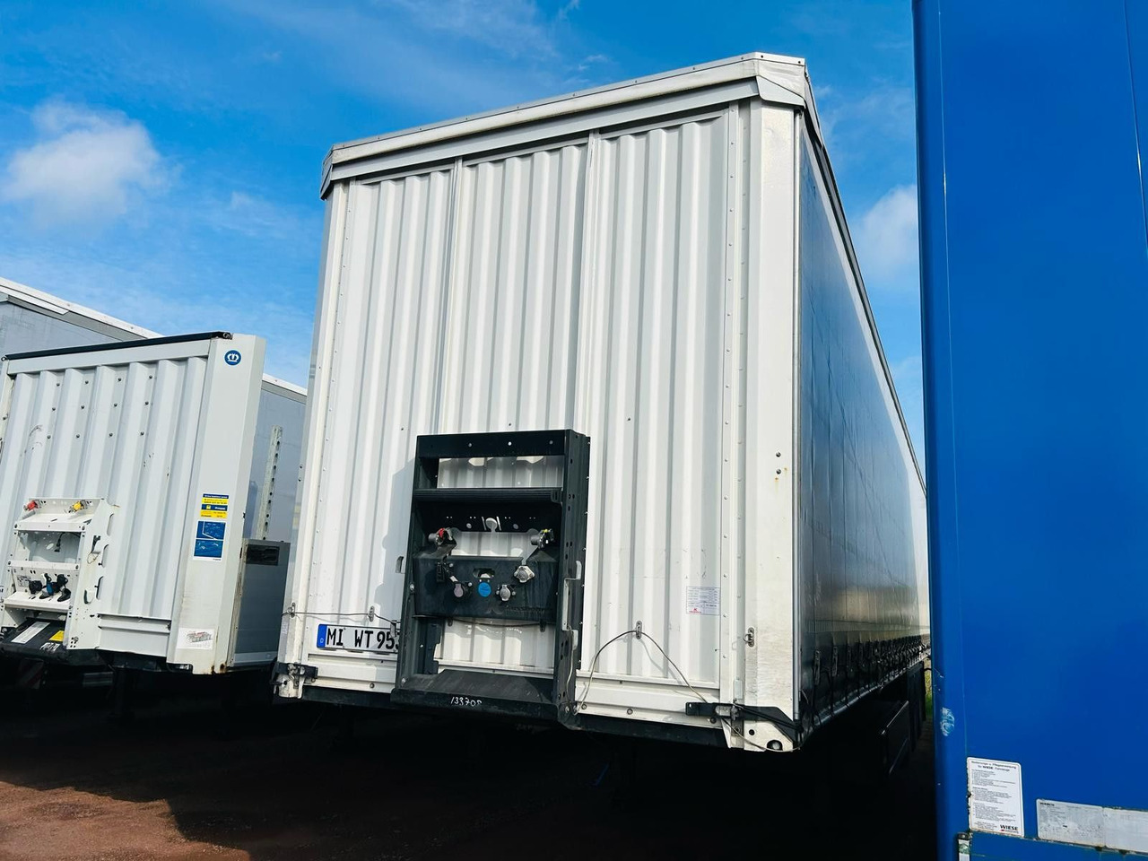 Kässbohrer Schiebeplanen Auflieger - Semirremolque lona: foto 4 Kässbohrer Schiebeplanen Auflieger - Semirremolque lona: foto 4