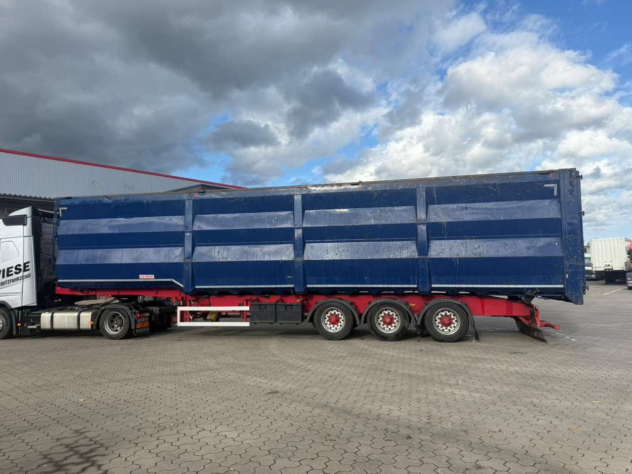 Kempf SKM 35/3 Großraummulde für Schrott 85m³ - Semirremolque volquete: foto 5 Kempf SKM 35/3 Großraummulde für Schrott 85m³ - Semirremolque volquete: foto 5