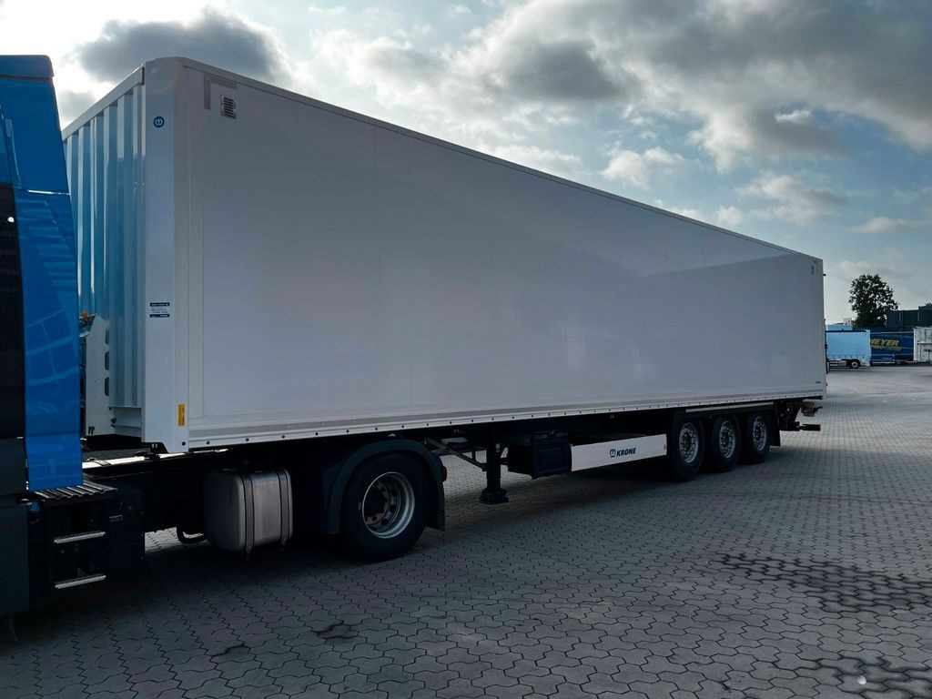 Krone Koffer mit Ladebordwand Sofort Verfügbar! - Semirremolque caja cerrada: foto 4 Krone Koffer mit Ladebordwand Sofort Verfügbar! - Semirremolque caja cerrada: foto 4