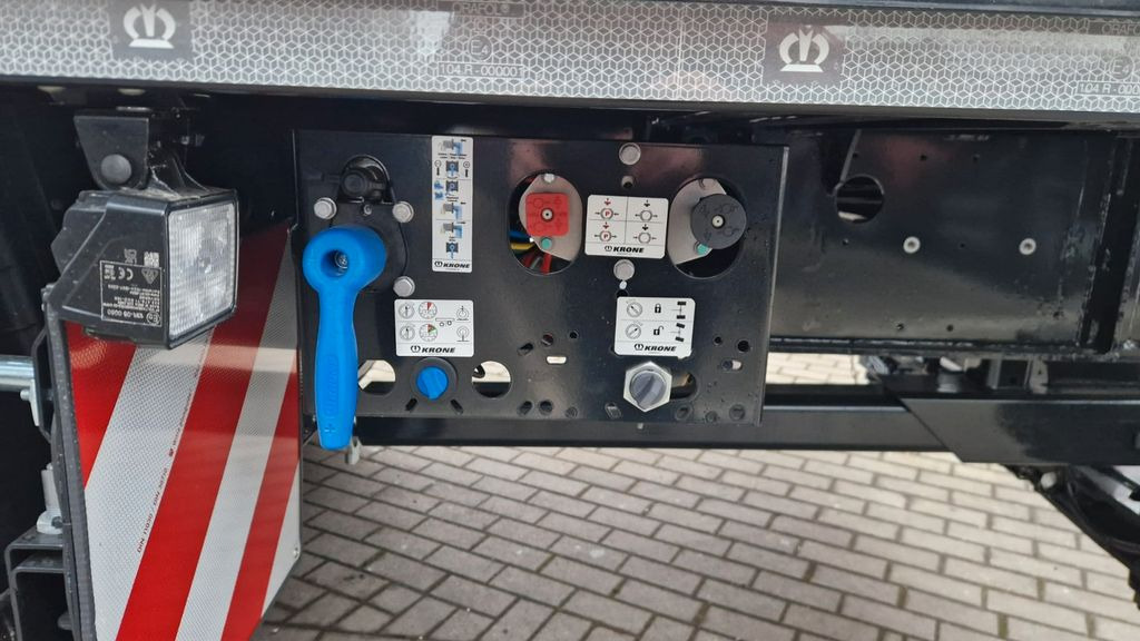 Semirremolque plataforma/ Caja abierta nuevo Krone Plateau-Auflieger - Lenkachse + Stapleraufnahme: foto 11