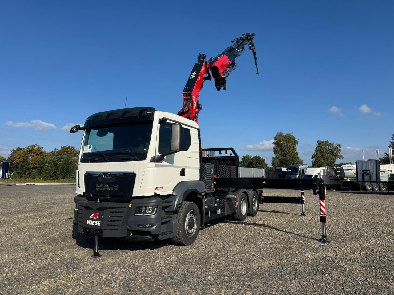 MAN 26.470 6x4-4 Hydrodrive Fassi Kran F545 Jib - Camión caja abierta, Camión grúa: foto 1 MAN 26.470 6x4-4 Hydrodrive Fassi Kran F545 Jib - Camión caja abierta, Camión grúa: foto 1