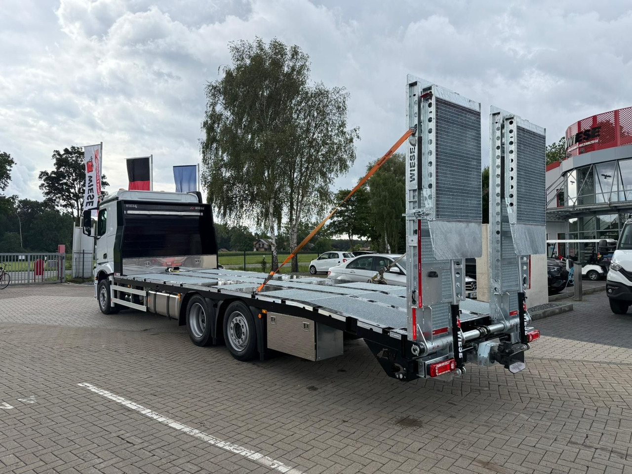 Mercedes-Benz Actros mit Rampen, Maschinentransporter - Grua de remolque autos: foto 3 Mercedes-Benz Actros mit Rampen, Maschinentransporter - Grua de remolque autos: foto 3