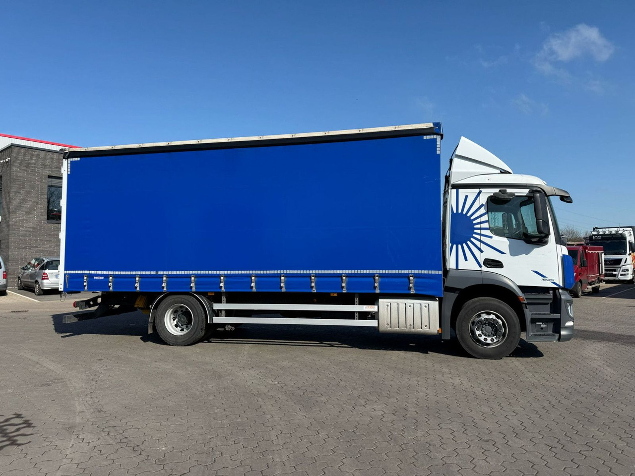 Mercedes-Benz Antos 1835 L - 4x2 Schiebeplane - Camión lona: foto 5 Mercedes-Benz Antos 1835 L - 4x2 Schiebeplane - Camión lona: foto 5