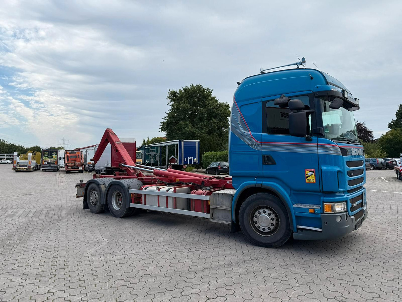 Scania G440 Abrollkipper/Hakenlift - Camión multibasculante: foto 4 Scania G440 Abrollkipper/Hakenlift - Camión multibasculante: foto 4