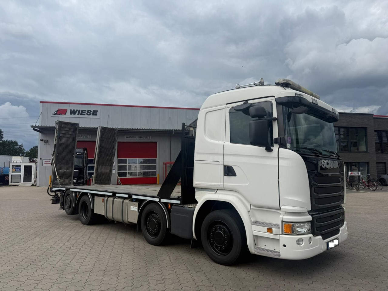 Scania G450 Baumaschinentransporter mit Rampen - Camión portavehículos: foto 1 Scania G450 Baumaschinentransporter mit Rampen - Camión portavehículos: foto 1