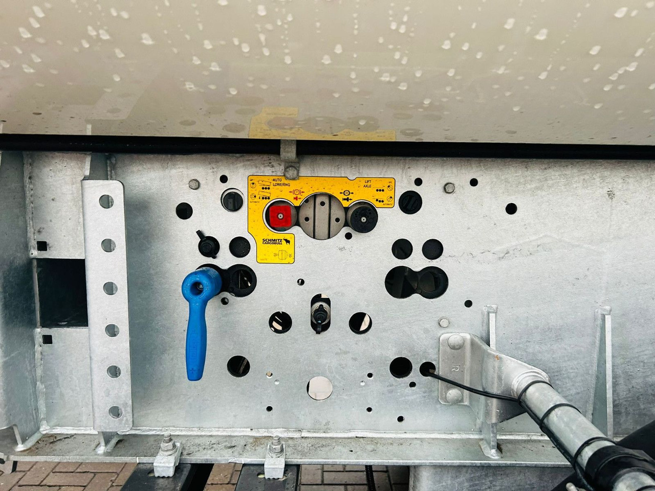 Semirremolque volquete Schmitz Cargobull Thermomulde 24m³  isoliert: foto 6