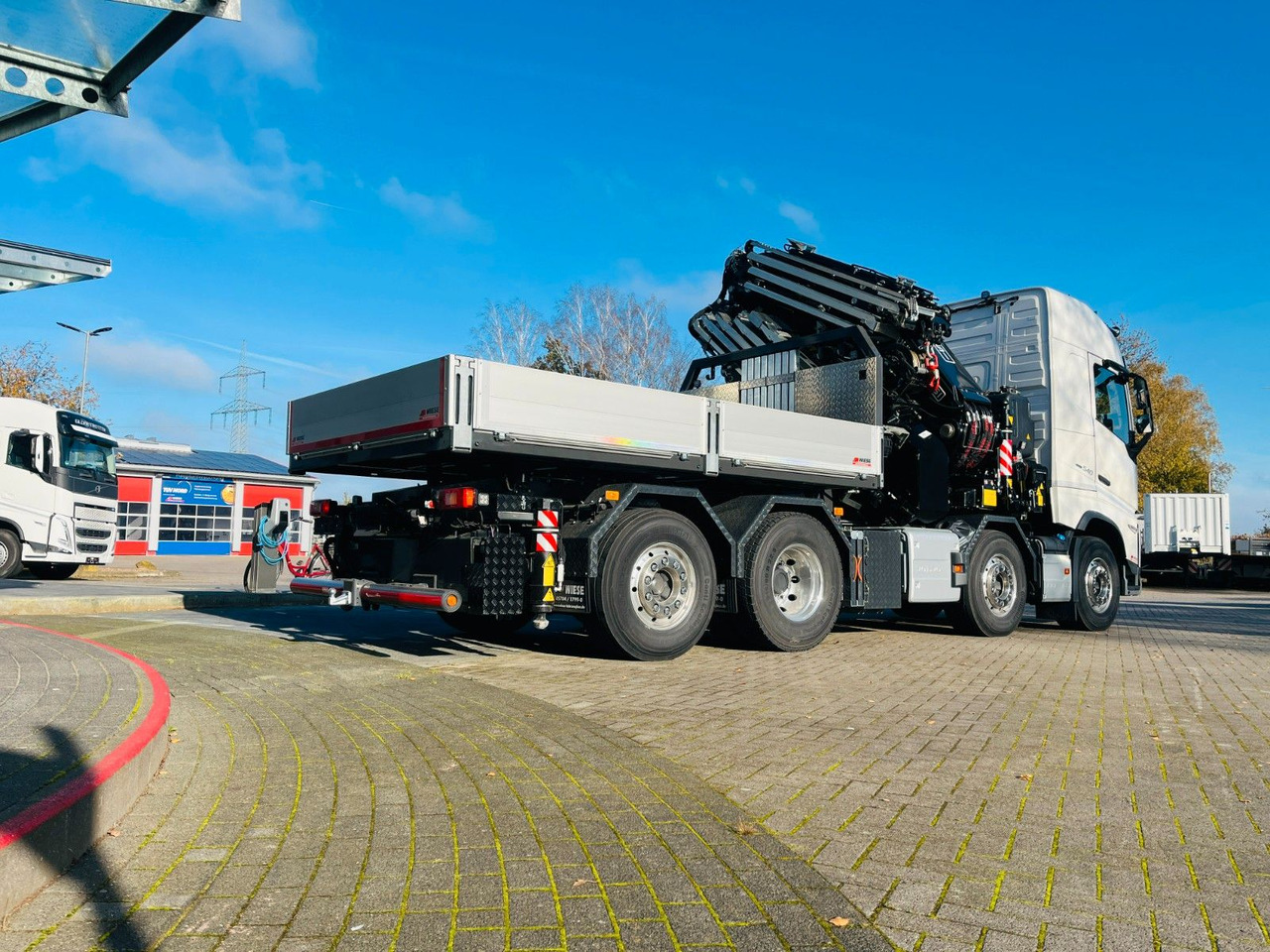 Volvo FH 540 SZM mit F1450 HXP Fly Jib + Winde - Camión caja abierta, Camión grúa: foto 2 Volvo FH 540 SZM mit F1450 HXP Fly Jib + Winde - Camión caja abierta, Camión grúa: foto 2