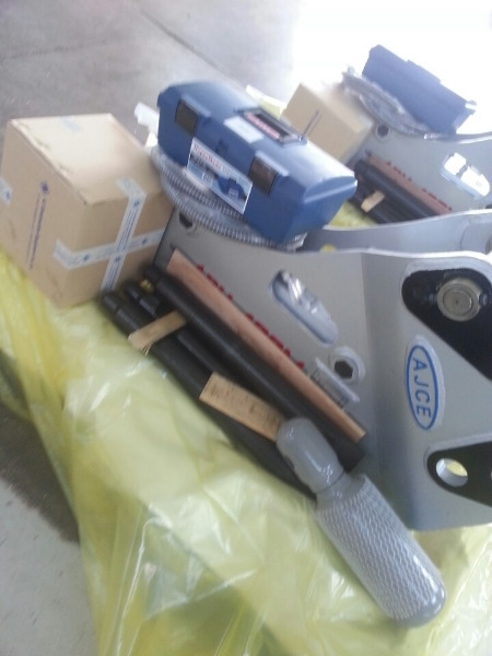 AJCE ABH400M JCB 3cx - Martillo hidráulico para Maquinaria de construcción: foto 4 AJCE ABH400M JCB 3cx - Martillo hidráulico para Maquinaria de construcción: foto 4