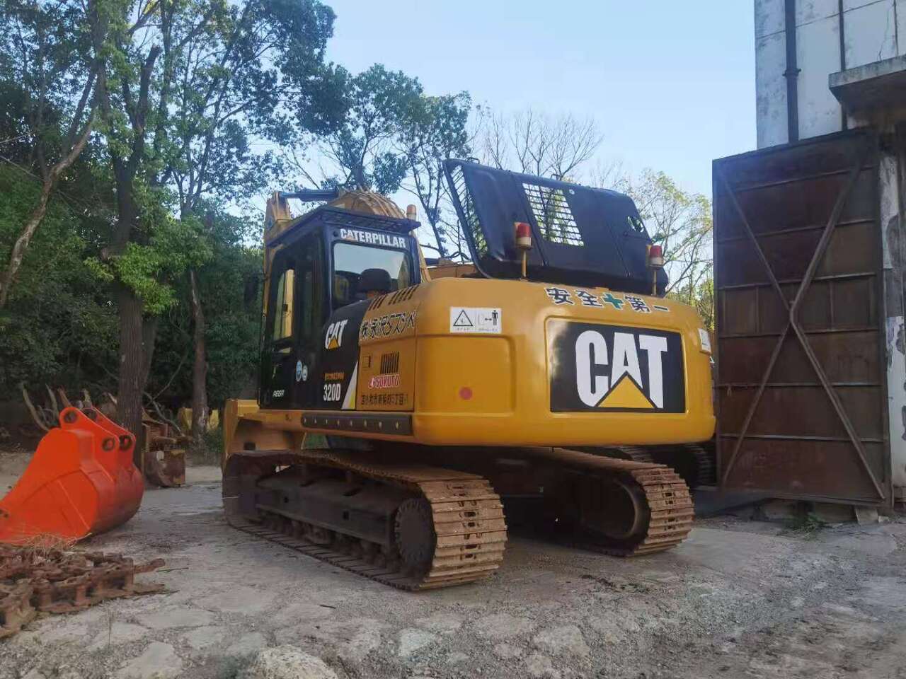 CATERPILLAR 320D - Excavadora de cadenas: foto 1 CATERPILLAR 320D - Excavadora de cadenas: foto 1