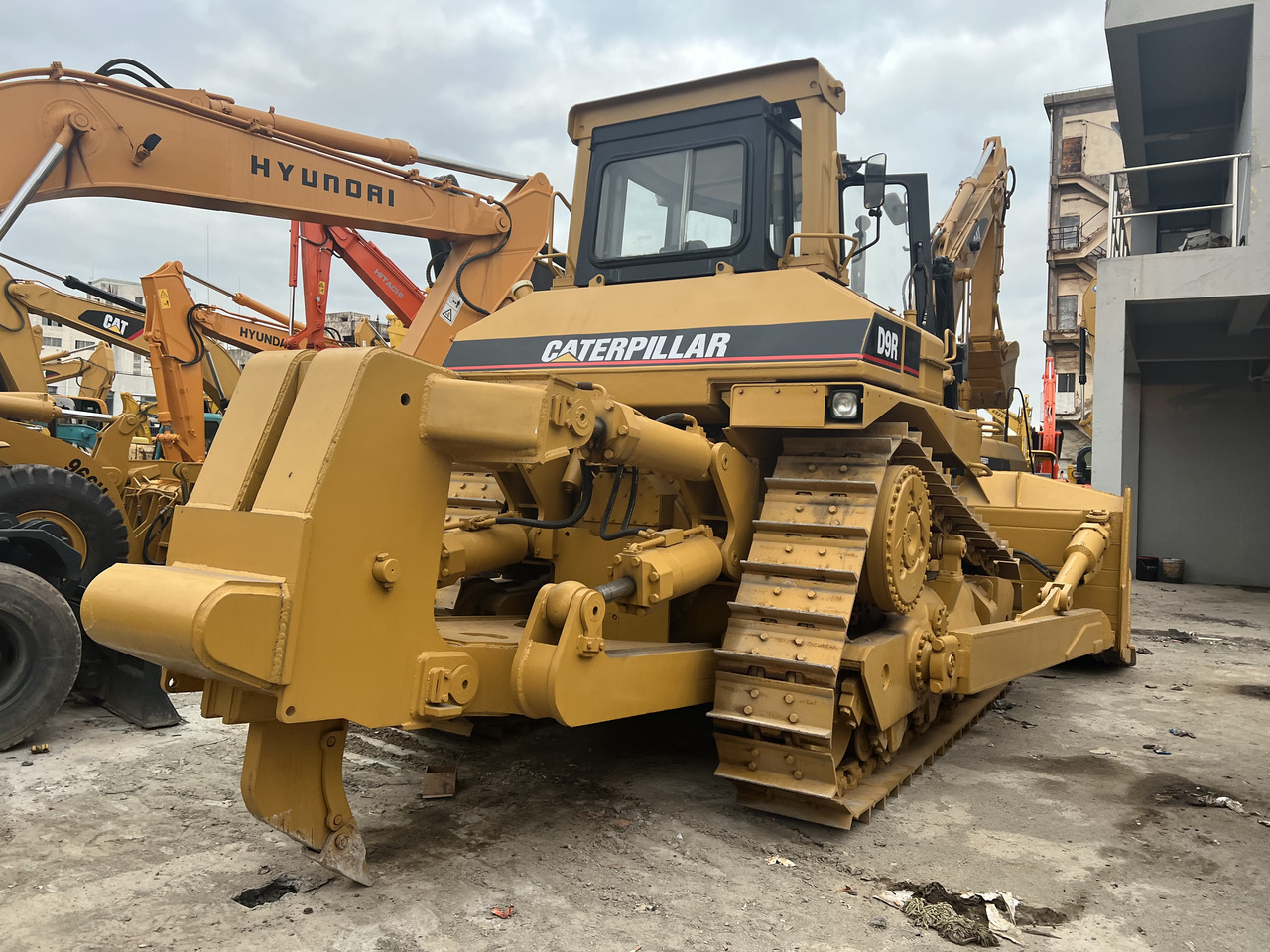 CATERPILLAR D9R - Bulldozer: foto 2 CATERPILLAR D9R - Bulldozer: foto 2