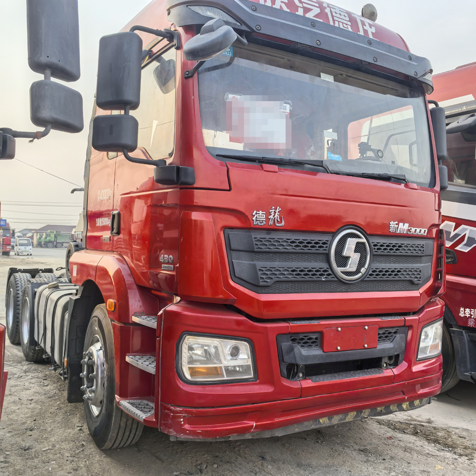 Shacman M3000 6x4 - Cabeza tractora: foto 1 Shacman M3000 6x4 - Cabeza tractora: foto 1