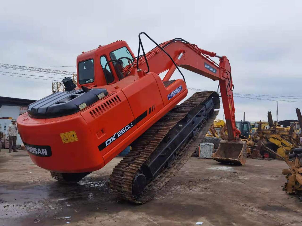 DOOSAN DX260 - Excavadora de cadenas: foto 3 DOOSAN DX260 - Excavadora de cadenas: foto 3