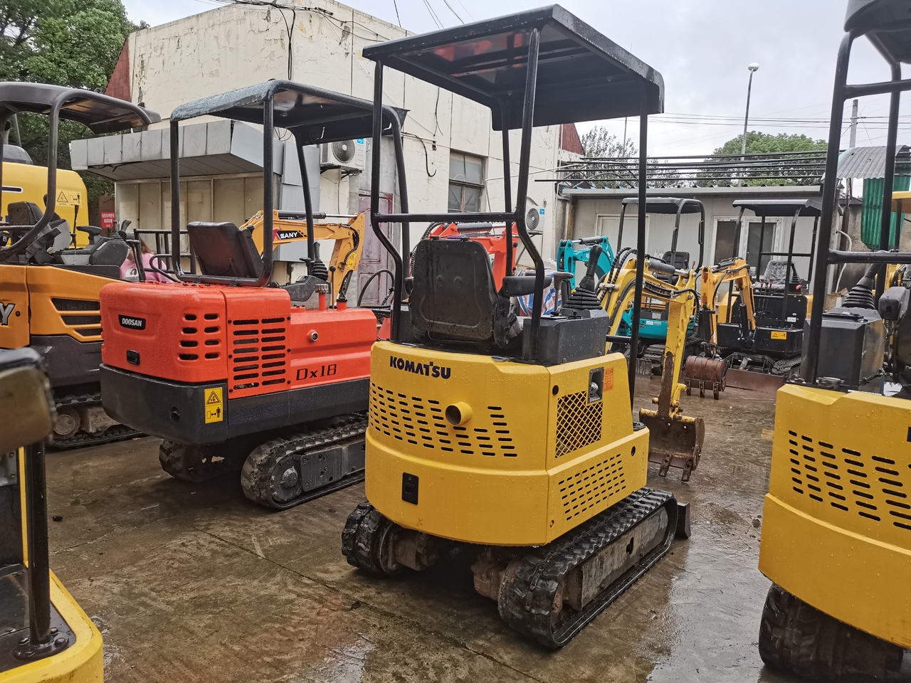 KOMATSU PC15MR - Miniexcavadora: foto 4 KOMATSU PC15MR - Miniexcavadora: foto 4