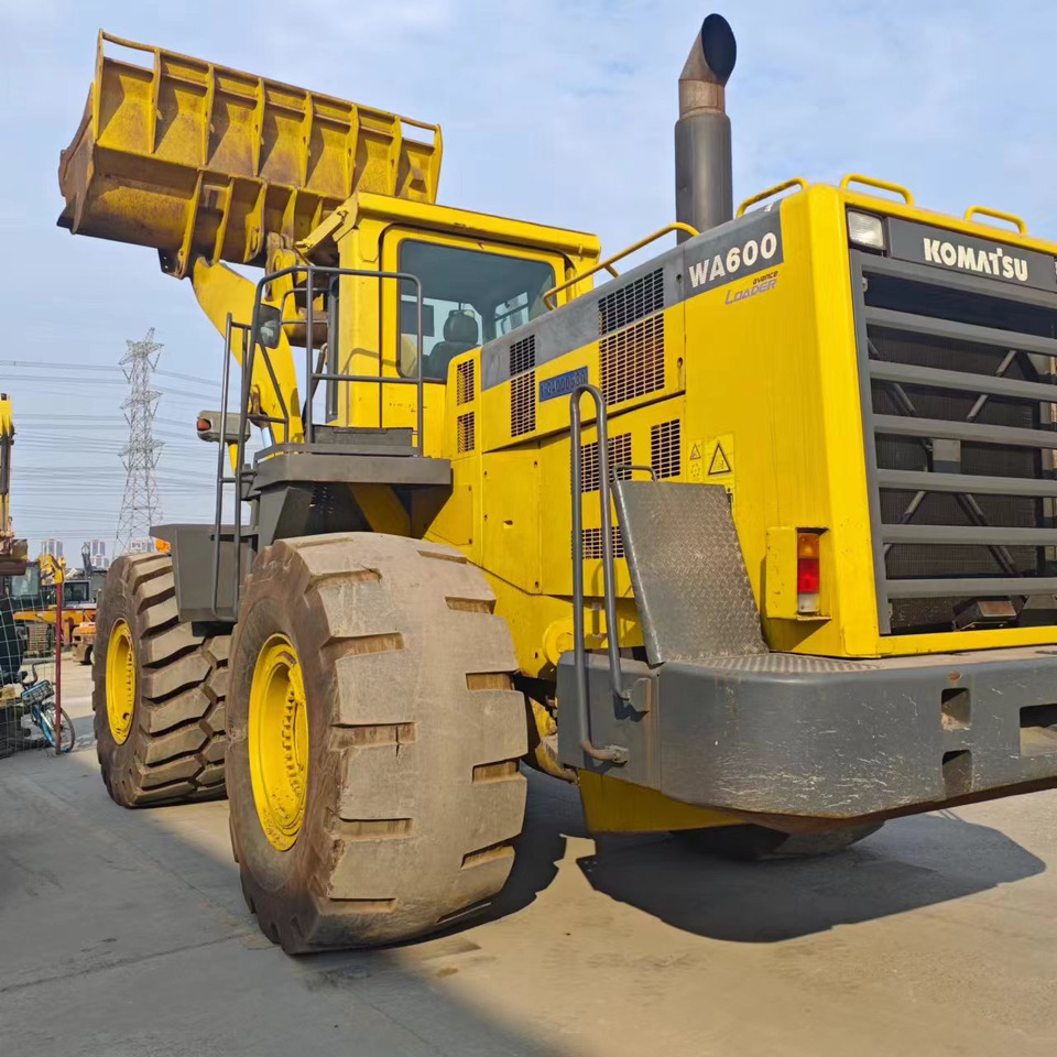 KOMATSU WA600-3 - Cargadora de ruedas: foto 3 KOMATSU WA600-3 - Cargadora de ruedas: foto 3