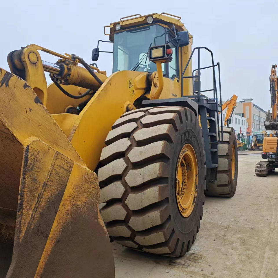 KOMATSU WA600-3 - Cargadora de ruedas: foto 4 KOMATSU WA600-3 - Cargadora de ruedas: foto 4