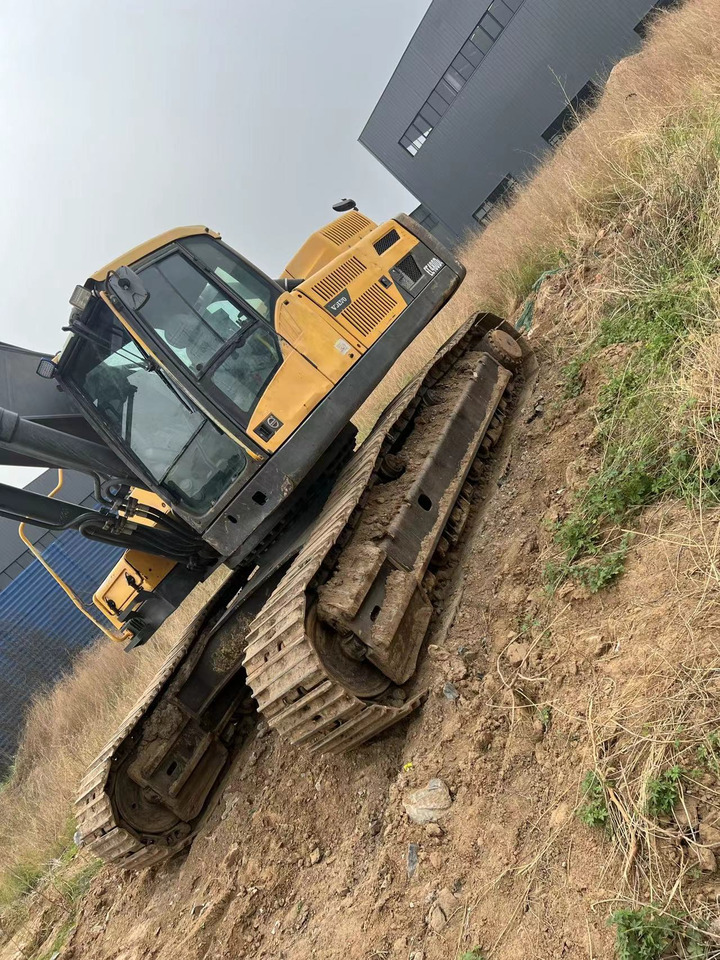 Excavadora de cadenas VOLVO EC480DL: foto 1