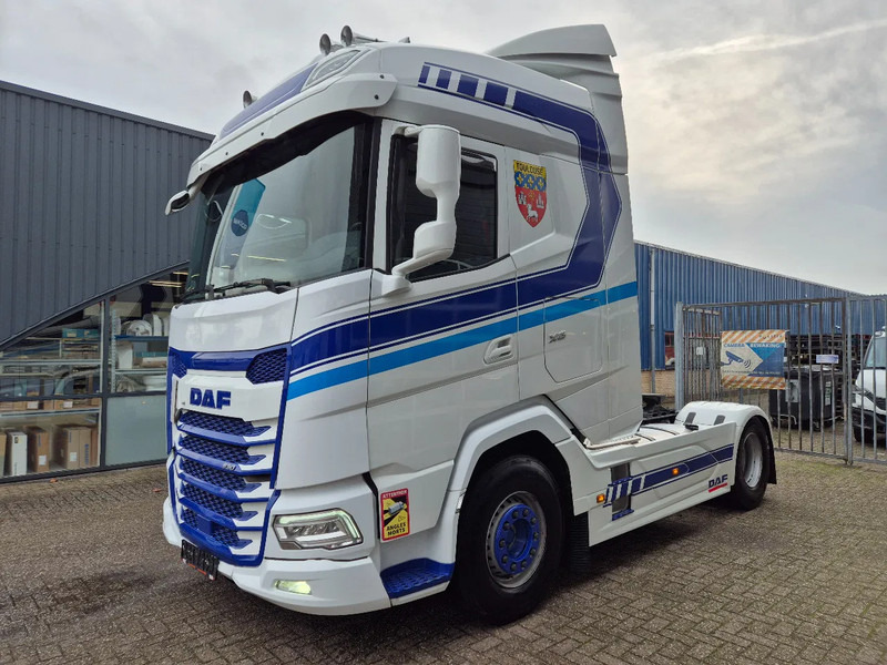 DAF XG 530/ (1) 2022/ Retarder/ LED/ Park Airco/ Navi/ Full option - Cabeza tractora: foto 5 DAF XG 530/ (1) 2022/ Retarder/ LED/ Park Airco/ Navi/ Full option - Cabeza tractora: foto 5