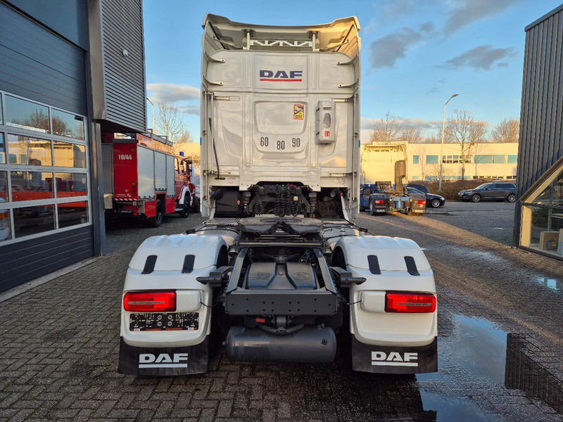 Cabeza tractora DAF XG 530/ 2022/ Retarder/ LED/ Park Airco/ Navi/ Full option: foto 7 Cabeza tractora DAF XG 530/ 2022/ Retarder/ LED/ Park Airco/ Navi/ Full option: foto 7