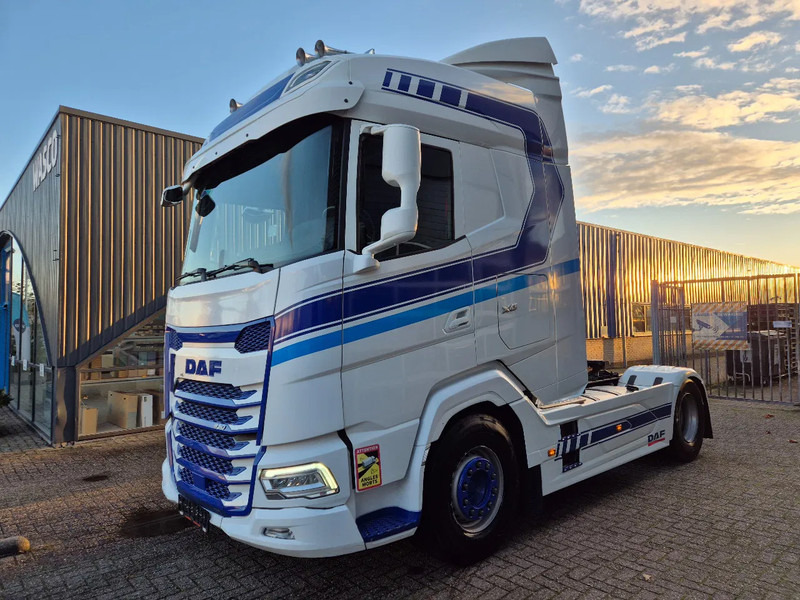 Cabeza tractora DAF XG 530/ 2022/ Retarder/ LED/ Park Airco/ Navi/ Full option: foto 5 Cabeza tractora DAF XG 530/ 2022/ Retarder/ LED/ Park Airco/ Navi/ Full option: foto 5