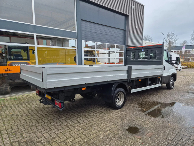 Iveco Daily 50C18 Pritsche 3.0D Euro 6 Hi-Matic GVW 3500 kg - Furgoneta caja abierta: foto 2 Iveco Daily 50C18 Pritsche 3.0D Euro 6 Hi-Matic GVW 3500 kg - Furgoneta caja abierta: foto 2