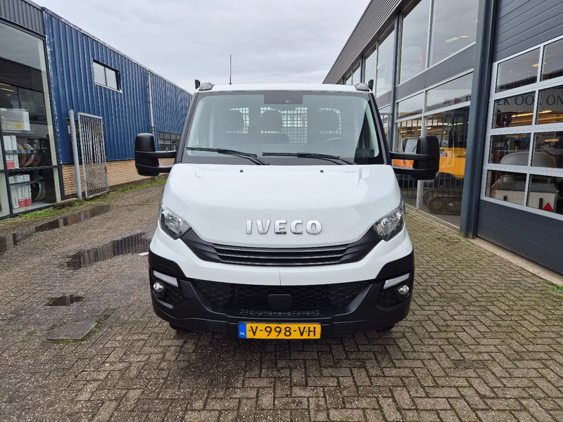 Iveco Daily 50C18 Pritsche 3.0D Euro 6 Hi-Matic GVW 3500 kg - Furgoneta caja abierta: foto 3 Iveco Daily 50C18 Pritsche 3.0D Euro 6 Hi-Matic GVW 3500 kg - Furgoneta caja abierta: foto 3
