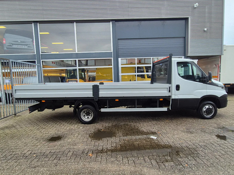 Iveco Daily 50C18 Pritsche 3.0D Euro 6 Hi-Matic GVW 3500 kg - Furgoneta caja abierta: foto 4 Iveco Daily 50C18 Pritsche 3.0D Euro 6 Hi-Matic GVW 3500 kg - Furgoneta caja abierta: foto 4
