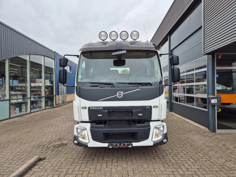 Volvo FL 250 E6 DoKa 7 Sitze/ Abschlepp/ Bergingswagen/ Hubbrille/ Winch - Grua de remolque autos: foto 5 Volvo FL 250 E6 DoKa 7 Sitze/ Abschlepp/ Bergingswagen/ Hubbrille/ Winch - Grua de remolque autos: foto 5