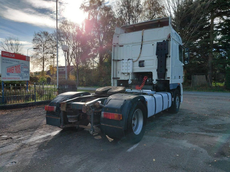 DAF XF 95.430 4x2 MANUAL ZF GEARBOX !! EURO 3 Engine !! - Cabeza tractora: foto 3 DAF XF 95.430 4x2 MANUAL ZF GEARBOX !! EURO 3 Engine !! - Cabeza tractora: foto 3