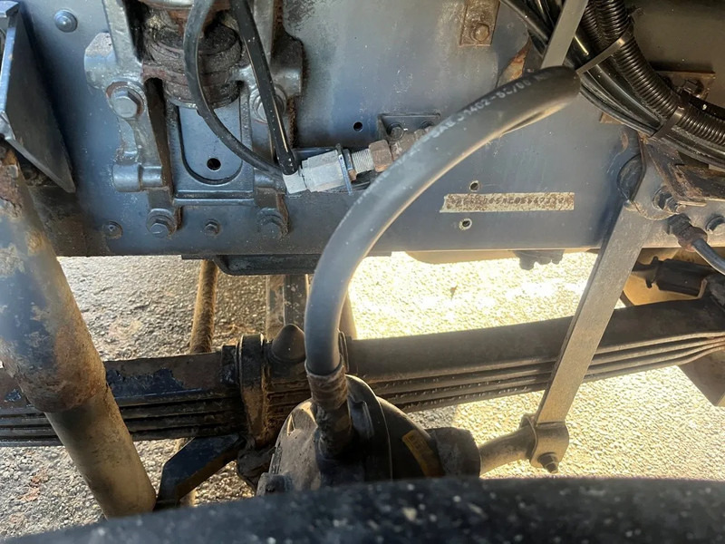 DAF CF 85.340 8X4 HOLLAND TRUCK FULL STEEL SUSPENSION MANUAL ZF GEARBOX - Camión con equipo de cable: foto 5 DAF CF 85.340 8X4 HOLLAND TRUCK FULL STEEL SUSPENSION MANUAL ZF GEARBOX - Camión con equipo de cable: foto 5