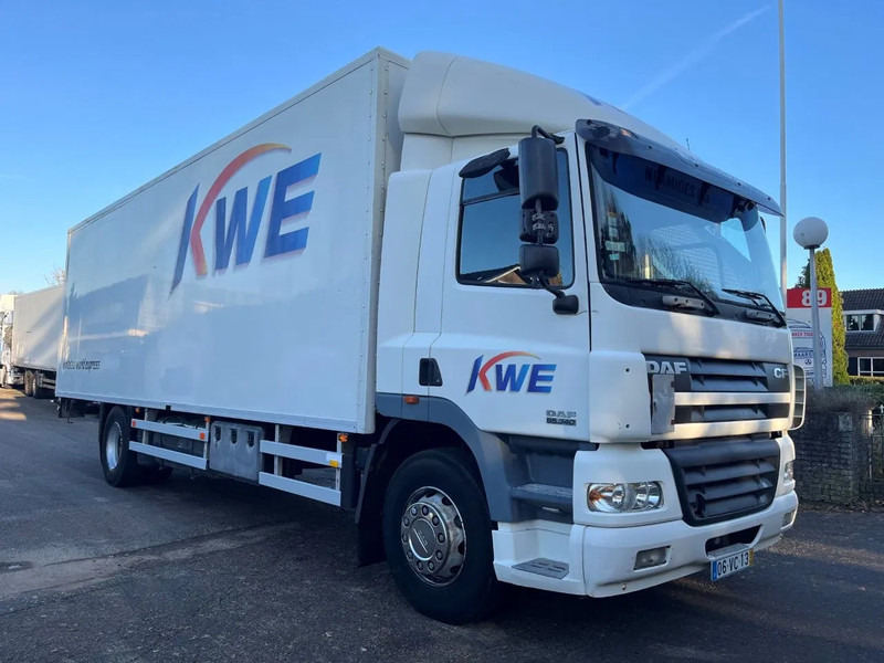 DAF CF 85.380 4x2 Box - Camión caja cerrada: foto 2 DAF CF 85.380 4x2 Box - Camión caja cerrada: foto 2