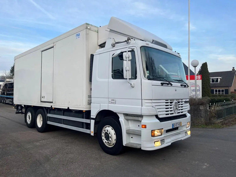 Mercedes-Benz Actros 2543 EPS 3 PEDAL CARRIER SUPRA 722 FRIGO COOLER NEW CONDITION - Camión frigorífico: foto 4 Mercedes-Benz Actros 2543 EPS 3 PEDAL CARRIER SUPRA 722 FRIGO COOLER NEW CONDITION - Camión frigorífico: foto 4
