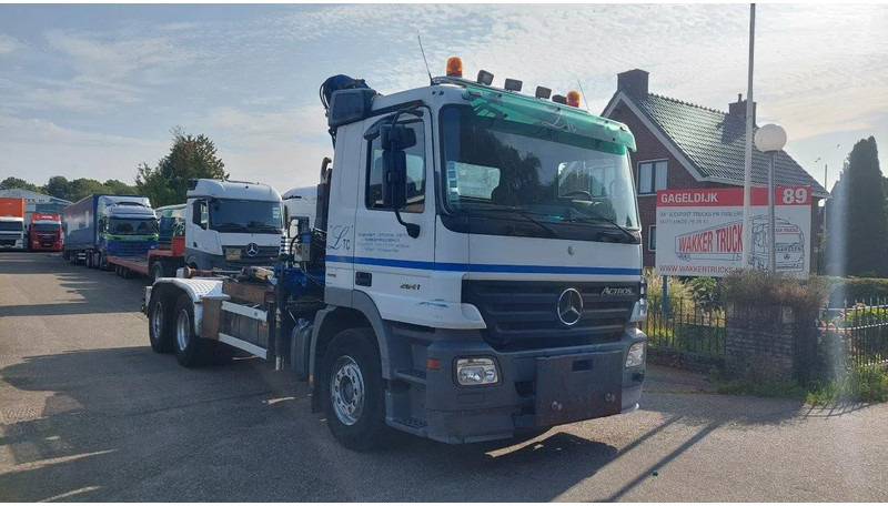 Mercedes-Benz Actros 2641 EPS 3 pedal 6x4 Container crane - Camión grúa: foto 2 Mercedes-Benz Actros 2641 EPS 3 pedal 6x4 Container crane - Camión grúa: foto 2