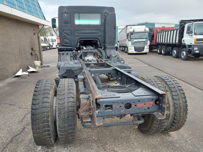Renault Kerax 270 DCI FULL STEEL SPRING BIG AXLE - Camión chasis: foto 4 Renault Kerax 270 DCI FULL STEEL SPRING BIG AXLE - Camión chasis: foto 4