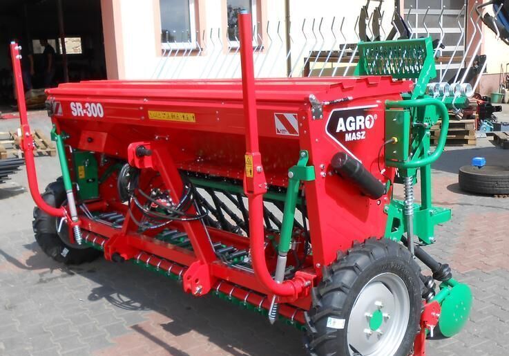 AGRO-MASZ SR-300 / SEMBRADORA MECÁNICA - Sembradora: foto 2 AGRO-MASZ SR-300 / SEMBRADORA MECÁNICA - Sembradora: foto 2