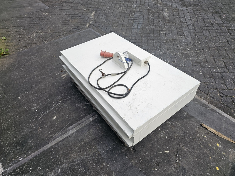 Schrootmagneet kw supply magnet fuchs sennebogen liebherr - Implemento para Maquinaria de construcción: foto 4 Schrootmagneet kw supply magnet fuchs sennebogen liebherr - Implemento para Maquinaria de construcción: foto 4