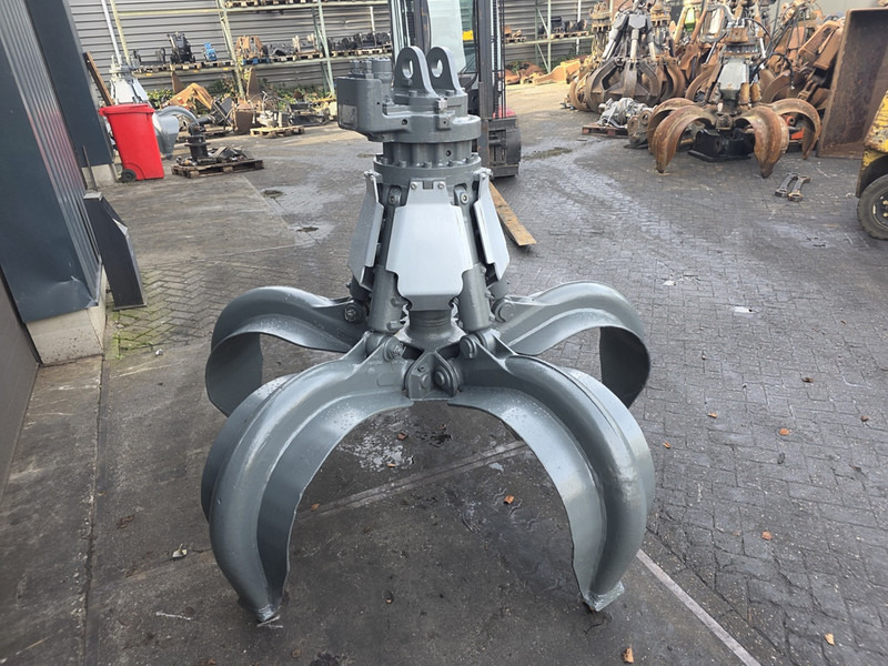 Liebherr gm 65 poliepgrijper liebherr lh fuchs sennebogen - Pinza de manipulación para Maquinaria de construcción: foto 4 Liebherr gm 65 poliepgrijper liebherr lh fuchs sennebogen - Pinza de manipulación para Maquinaria de construcción: foto 4