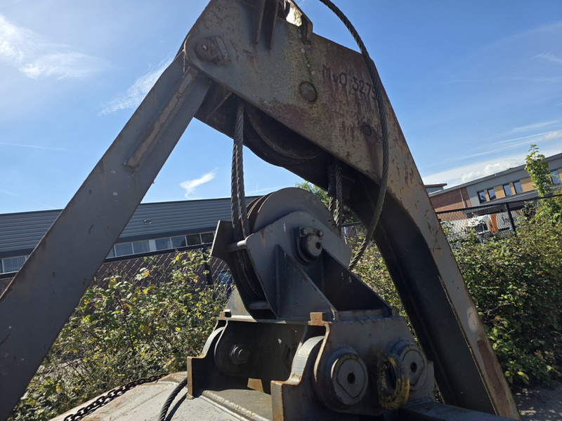 Bleijenberg 5000 liter overslaggrijper 2 draadsknijper grijper jb grijper clamhsell - Pinza de manipulación para Maquinaria de construcción: foto 4 Bleijenberg 5000 liter overslaggrijper 2 draadsknijper grijper jb grijper clamhsell - Pinza de manipulación para Maquinaria de construcción: foto 4