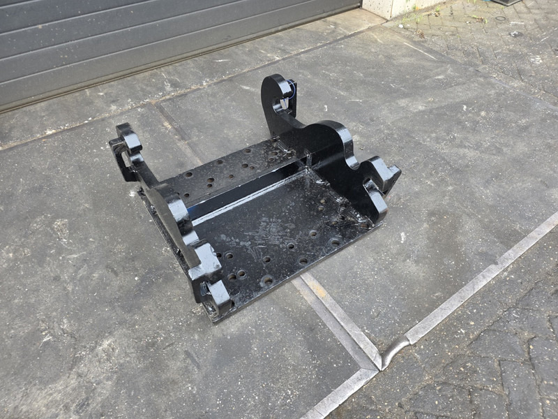 Kopplaat cw45 breedt adapter plate hammer plate verachtert cw45 - Acoplamiento rápido para Maquinaria de construcción: foto 2 Kopplaat cw45 breedt adapter plate hammer plate verachtert cw45 - Acoplamiento rápido para Maquinaria de construcción: foto 2