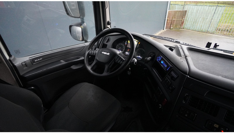 DAF XF 440 SPACECAB EURO 6 872.000KM - Cabeza tractora: foto 5 DAF XF 440 SPACECAB EURO 6 872.000KM - Cabeza tractora: foto 5