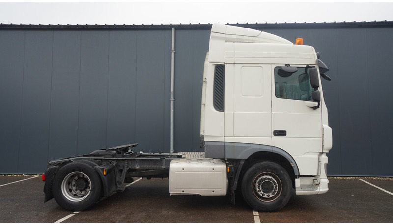 DAF XF 440 SPACECAB EURO 6 - Cabeza tractora: foto 2 DAF XF 440 SPACECAB EURO 6 - Cabeza tractora: foto 2
