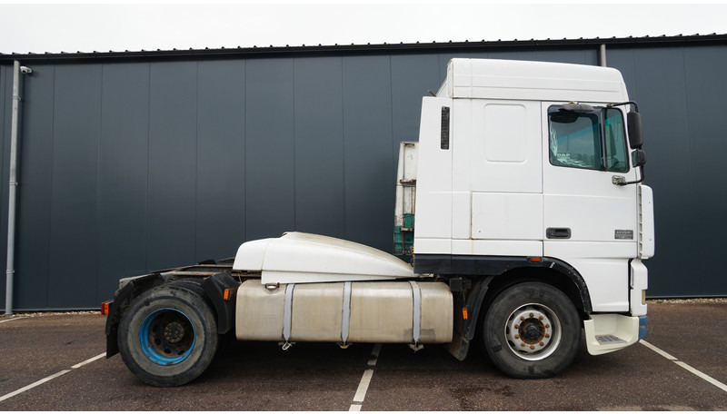 DAF XF 95.380 SC MANUAL GEARBOX EURO 3 - Cabeza tractora: foto 2 DAF XF 95.380 SC MANUAL GEARBOX EURO 3 - Cabeza tractora: foto 2