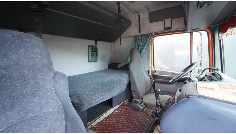 DAF XF 95.380 SC MANUAL GEARBOX - Cabeza tractora: foto 5 DAF XF 95.380 SC MANUAL GEARBOX - Cabeza tractora: foto 5
