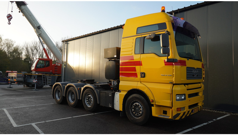 MAN TGA 41.530 8X4 160 TON'S RETARDER 283.000KM - Cabeza tractora: foto 4 MAN TGA 41.530 8X4 160 TON'S RETARDER 283.000KM - Cabeza tractora: foto 4
